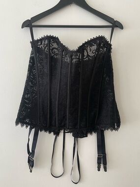 Hips & Curves Black Lace Corset Size 3X